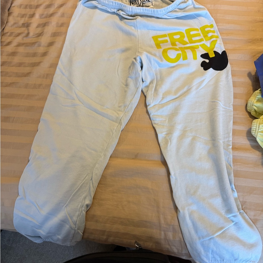 Free City Sweatpants. size L.